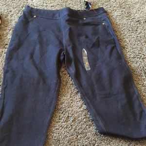 Cute dark wash jeggings!